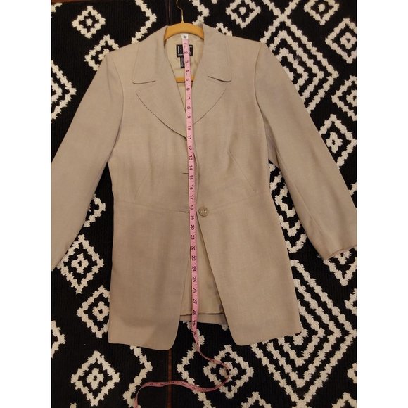 International Concepts Latte Look 3 Button Lined Lightweight Blazer. Size 8 - Picture 8 of 12